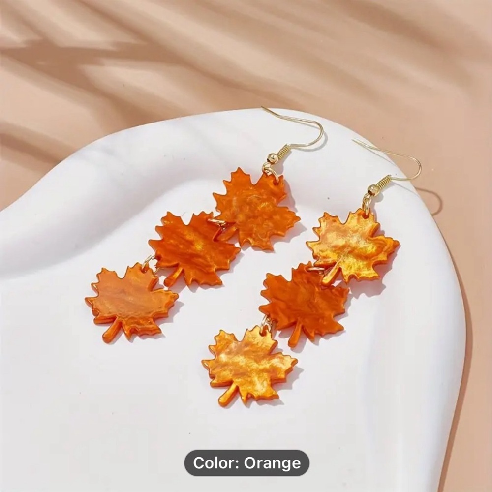 Chic‎ Vintage-Inspired Maple Leaf Dangle Earrings